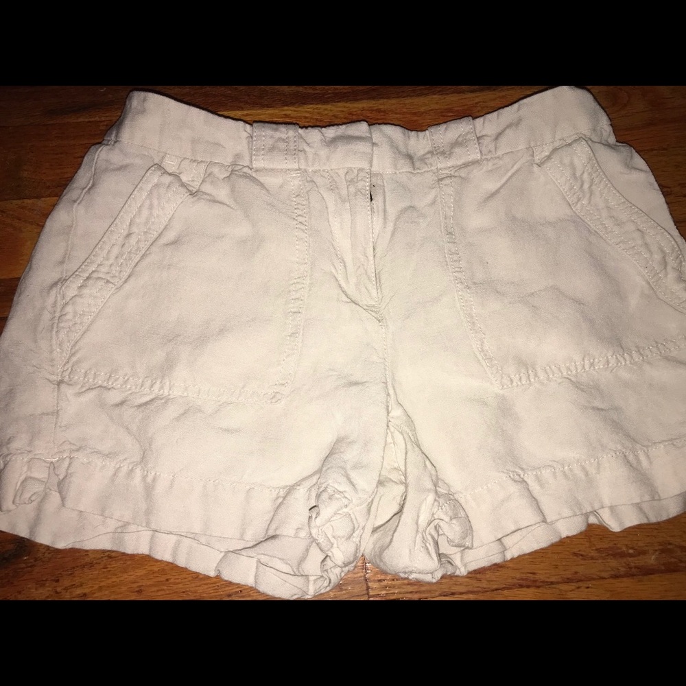 khaki shorts